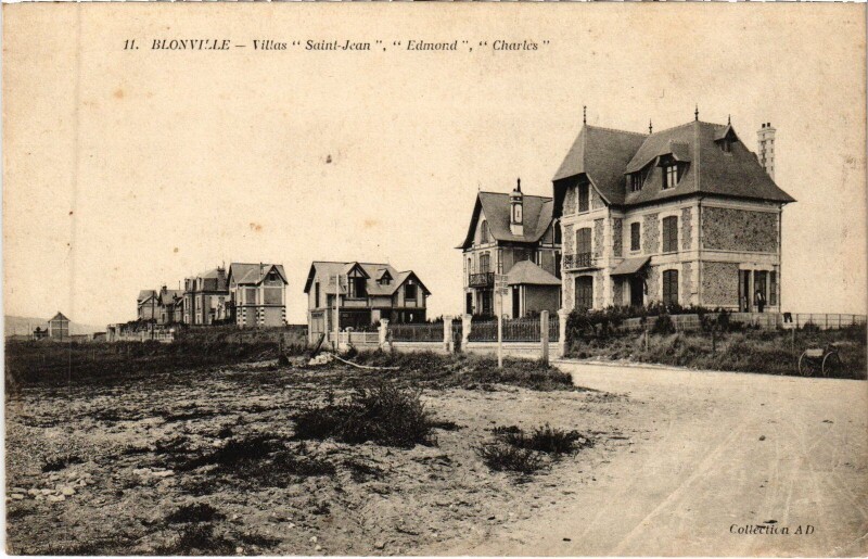 Carte postale ancienne Blonville-sur-Mer Villas Saint-Jean - Edmond - Charles à Blonville-sur-Mer