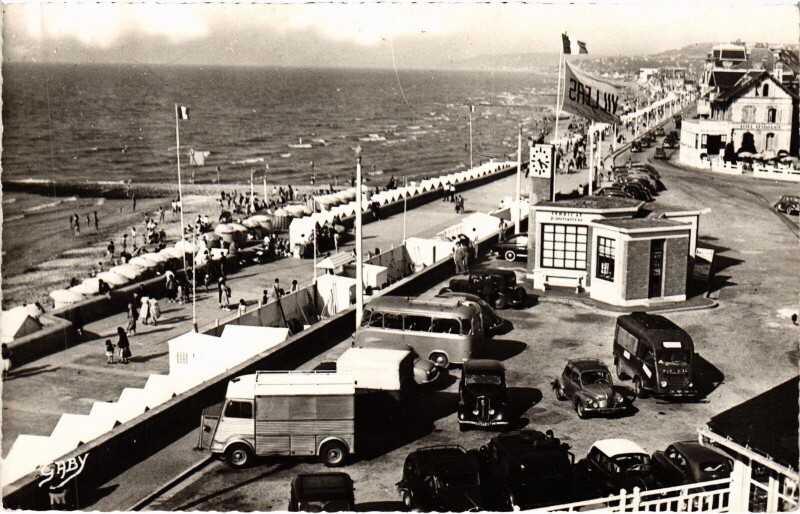 Carte postale ancienne Villers-sur-Mer La Plage à Villers-sur-Mer