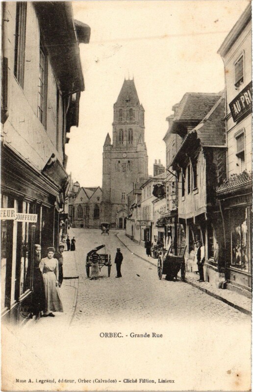 Carte postale ancienne Orbec Grande Rue à Orbec