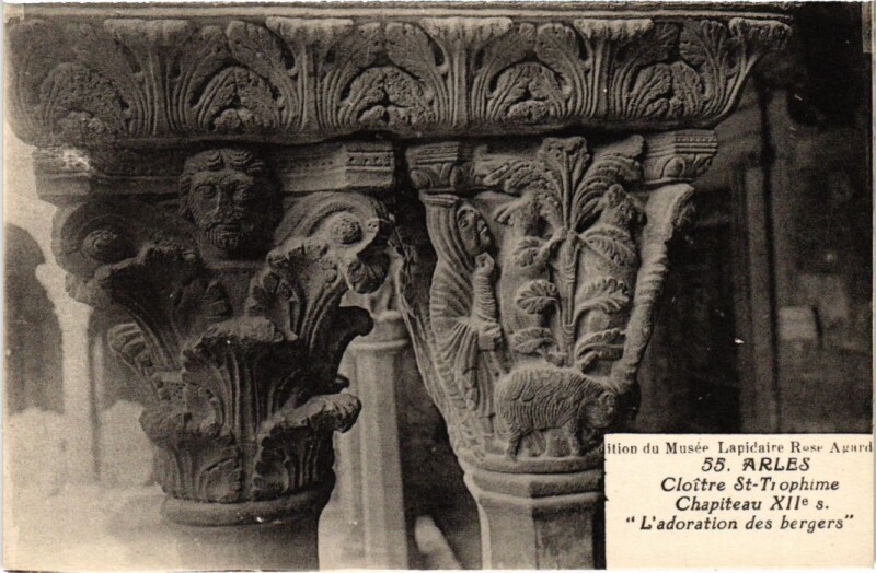 Carte postale ancienne Arles Cloitre Saint-Trophime - Chapiteau à Arles