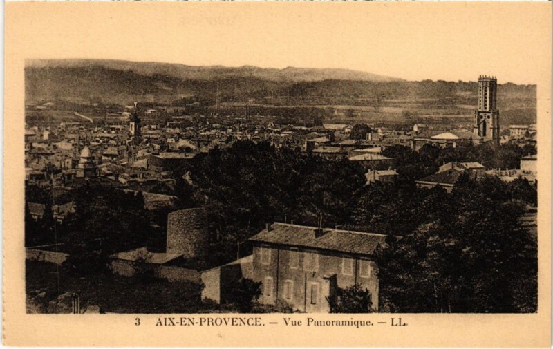 Carte postale ancienne Aix-en-Provence Vue Panoramique à Aix-en-Provence