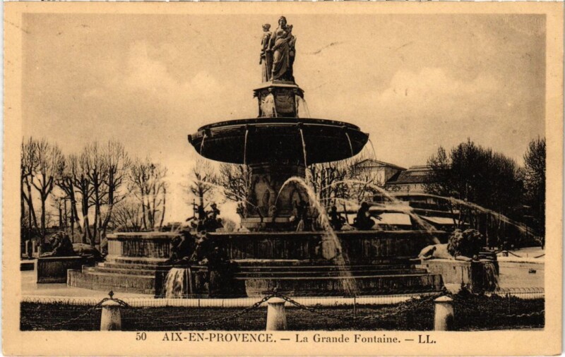 Carte postale ancienne Aix-en-Provence La Grande Fontaine à Aix-en-Provence