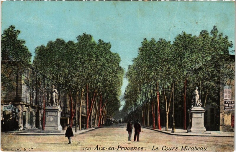 Carte postale ancienne Aix-en-Provence Le Cours Mirabeau à Aix-en-Provence