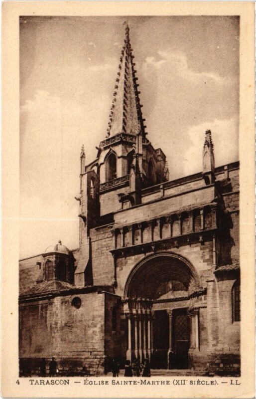 Carte postale ancienne Tarascon Eglise Sainte-Marthe à Tarascon