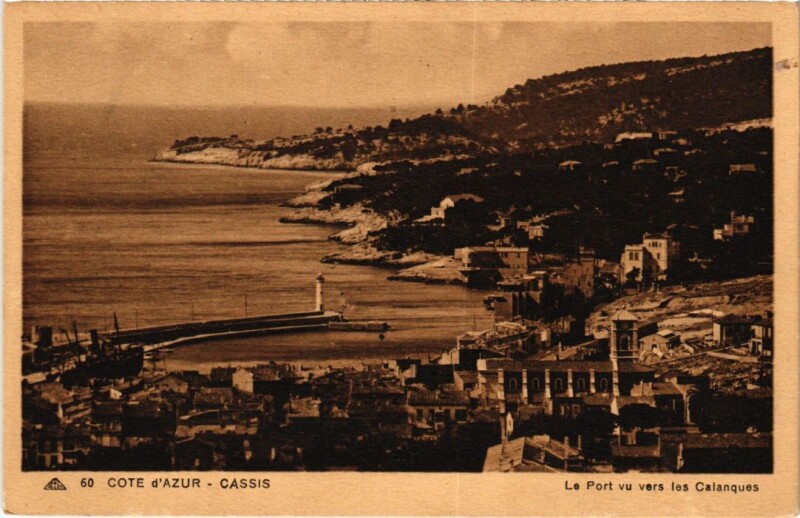 Carte postale ancienne Cassis Le Port vu vers les Calanques à Cassis