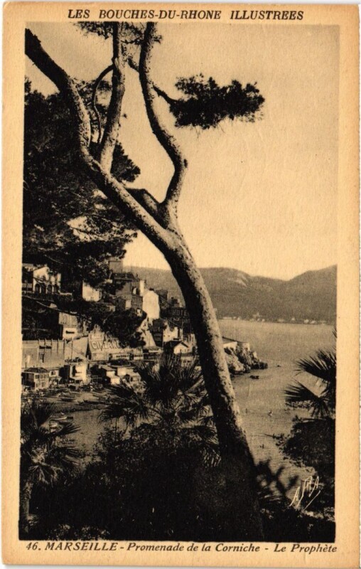 Carte postale ancienne Marseille Promenade de la Corniche à Marseille