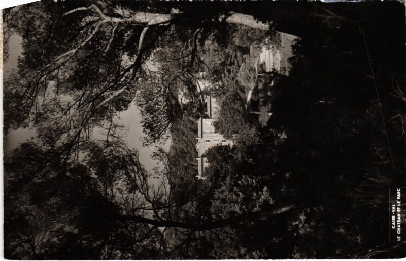 Carte postale ancienne Caire-Val Le Chateau et le Parc