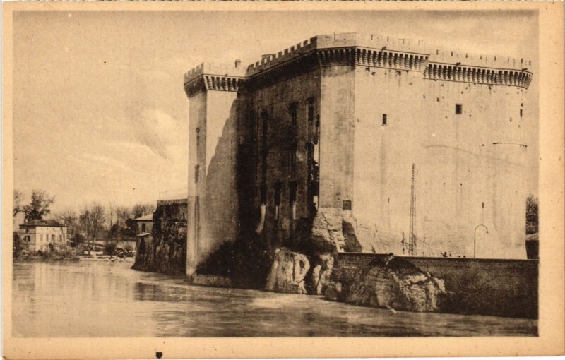 Carte postale ancienne Tarascon Chateau du Roi Rene - Cote du Rhone à Tarascon