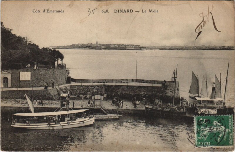 Carte postale ancienne Dinard Le Mole à Dinard