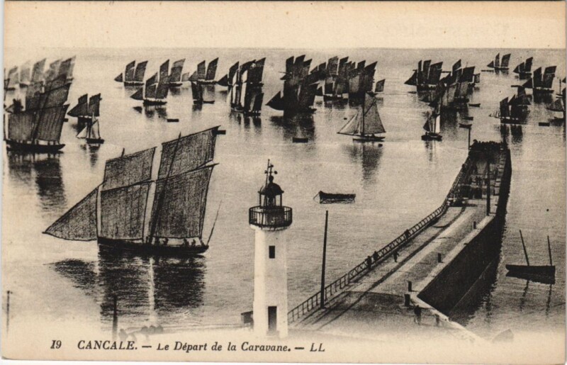 Carte postale ancienne Cancale Le Depart de la Caravane à Cancale