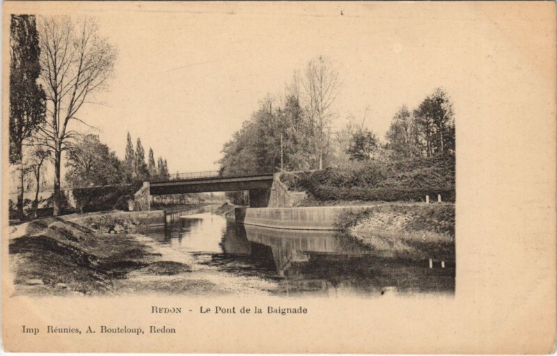 Carte postale ancienne Redon Pont de la Baignade à Redon