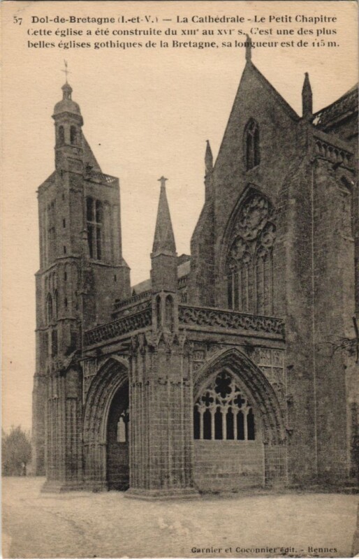 Carte postale ancienne Dol de Bretagne La Cathedrale , Petit Chapitre à Dol-de-Bretagne