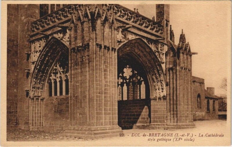 Carte postale ancienne Dol de Bretagne La Cathedrale à Dol-de-Bretagne