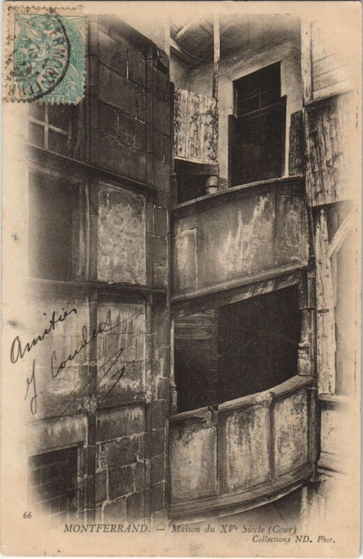 Carte postale ancienne Clermont Ferrand Maison du Xve siecle à Clermont-Ferrand