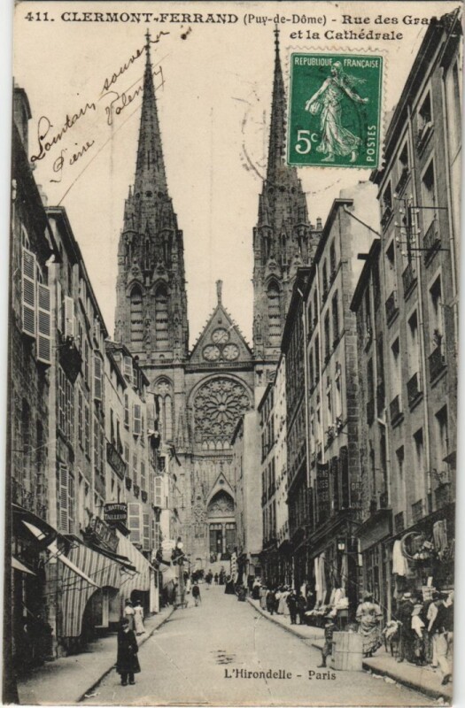 Carte postale ancienne Clermont Ferrand Rue de Gras et la Cathedrale à Clermont-Ferrand