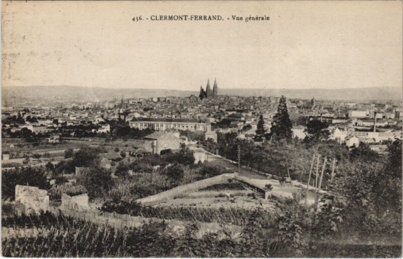 Carte postale ancienne Clermont Ferrand vue generale à Clermont-Ferrand