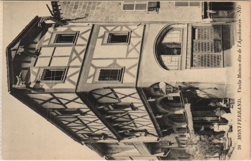Carte postale ancienne Clermont Ferrand Maison de l'Apothicaire à Clermont-Ferrand