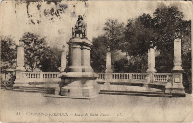 Carte postale ancienne Clermont Ferrand Statue de Blaise à Clermont-Ferrand