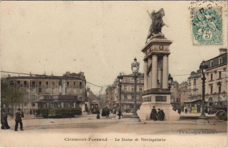 Carte postale ancienne Clermont Ferrand Statue de Vercingetorix à Clermont-Ferrand