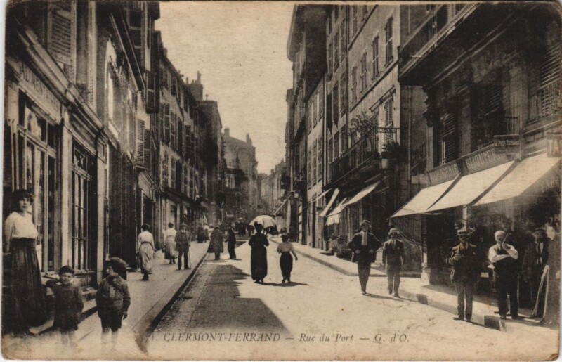 Carte postale ancienne Clermont Ferrand Rue du Port à Clermont-Ferrand