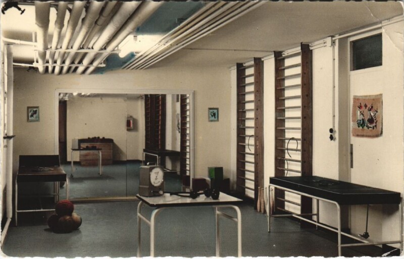 Carte postale ancienne Clermont Ferrand centre Medico Psychotherapique à Clermont-Ferrand
