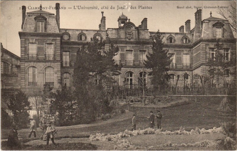 Carte postale ancienne Clermont Ferrand Universite à Clermont-Ferrand