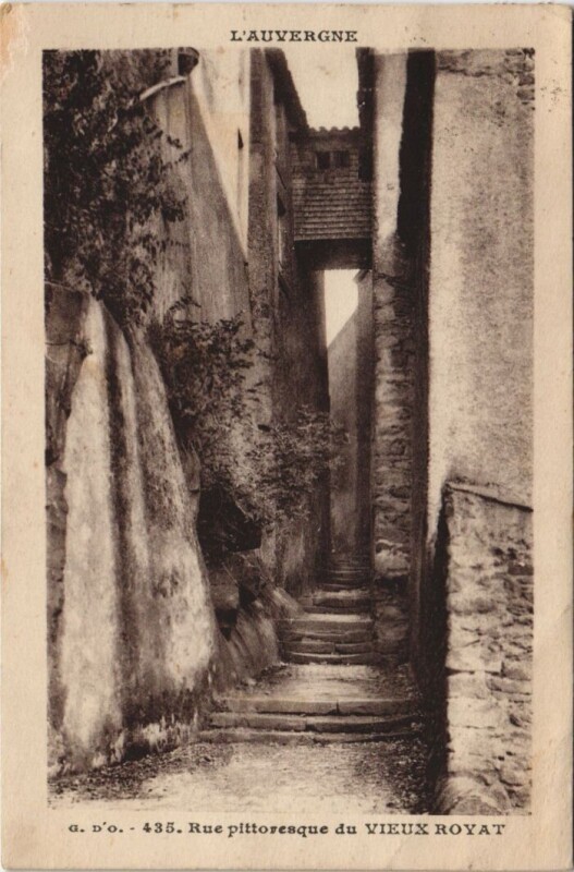 Carte postale ancienne Royat rue pittoresque à Royat