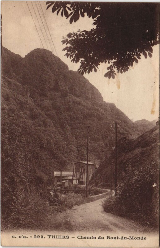 Carte postale ancienne Thiers Chemin du Bout du Monde à Thiers