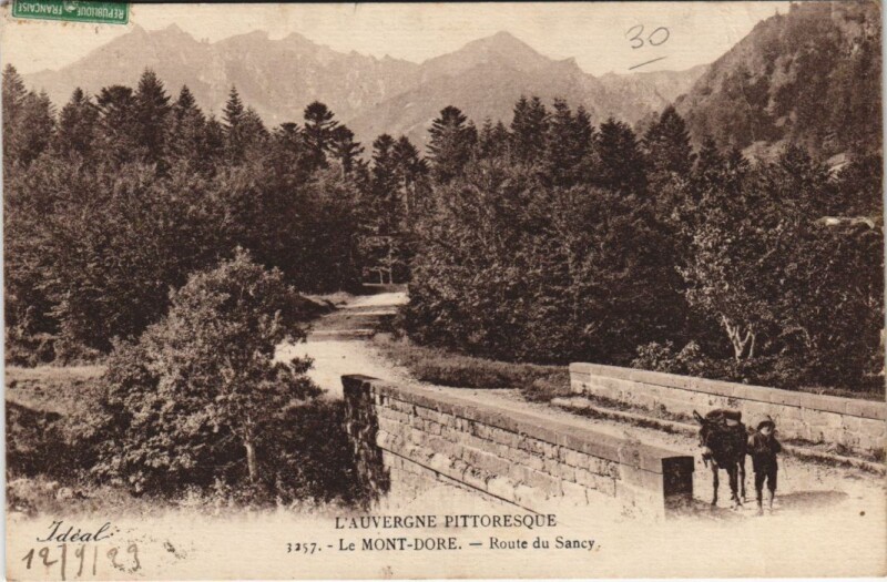 Carte postale ancienne Le Mont Dore Route du Sancy à Mont-Dore