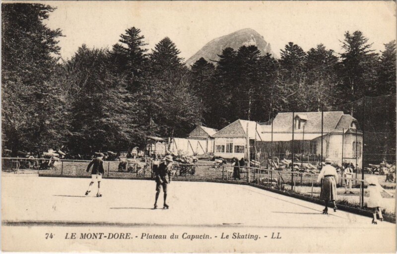 Carte postale ancienne Le Mont Dore Plateau du Capucin à Mont-Dore