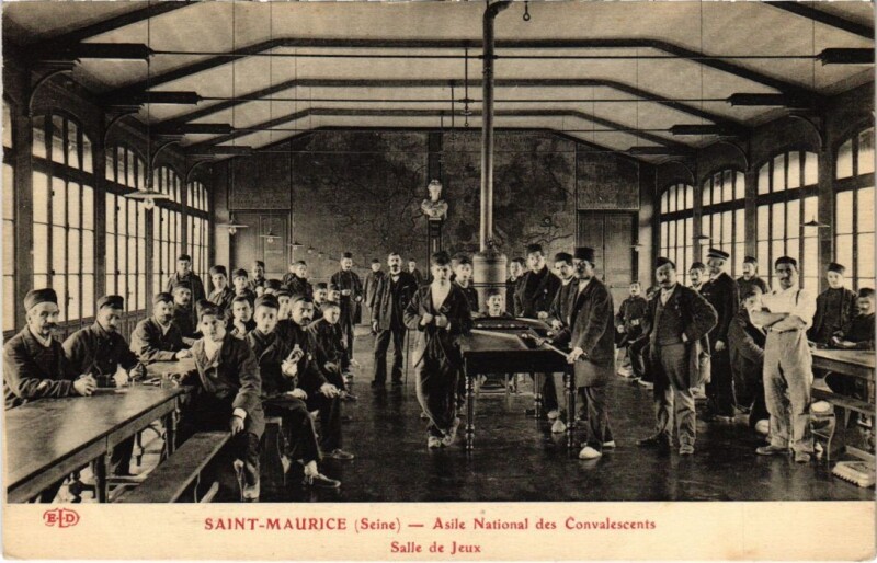 Carte postale ancienne St.Maurice Salle de Jeux France