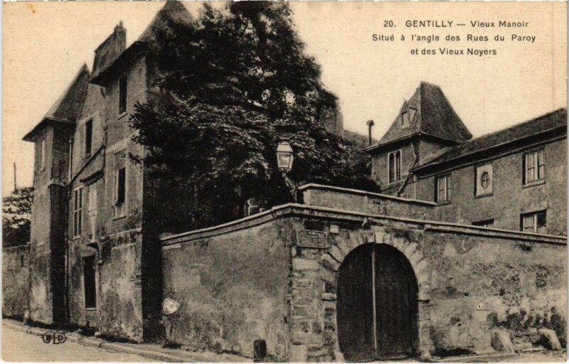 Carte postale ancienne Gentilly Vieux Manoir Situe a l'angle des Rues du Paroy France à Gentilly