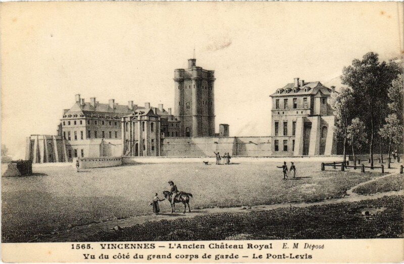 Carte postale ancienne Vincennes Vue du cote du grand corps de garde France à Vincennes