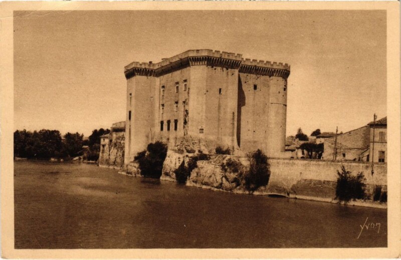 Carte postale ancienne Tarascon Le Chateau du Roi Rene à Tarascon