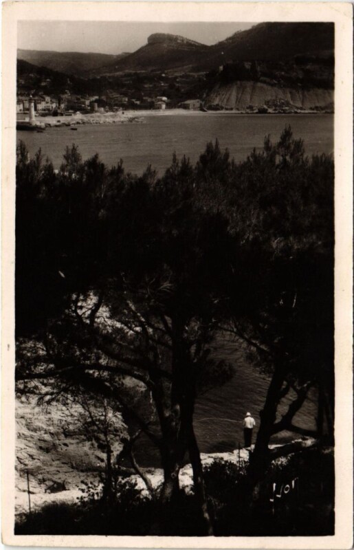 Carte postale ancienne Cassis La Baie de Cassis à Cassis