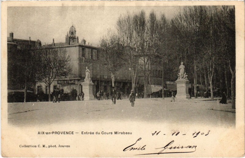 Carte postale ancienne Aix-en-Provence Entree du Cours Mirabeau à Aix-en-Provence