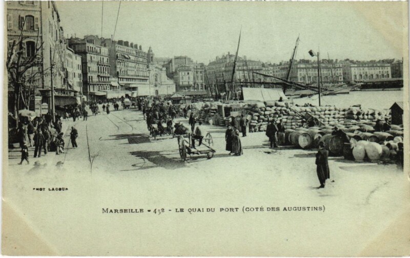 Carte postale ancienne Marseille Le Quai du Port - Cote des Augustins à Marseille
