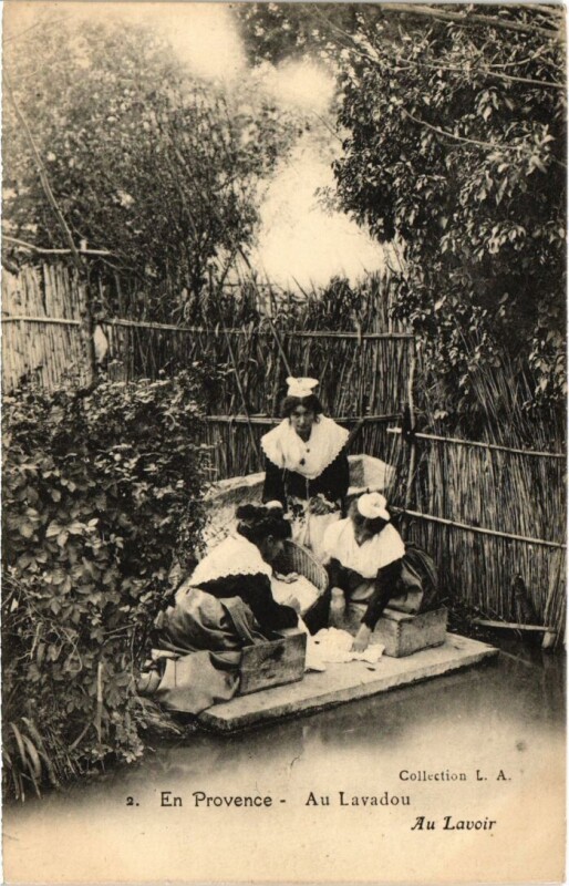 Carte postale ancienne En Provence - Au Lavadou - Au Lavoir