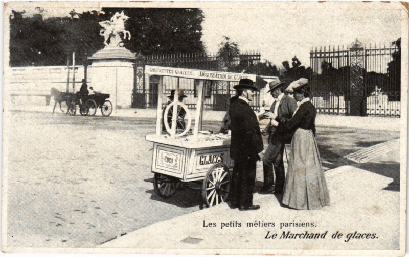 Carte postale ancienne Paris Petits Metiers Le Marchand de glaces