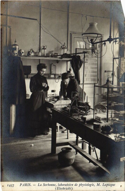 Carte postale ancienne Paris 5e Sorbonne laboratoire physiologie M. Lapicque Electricite à Paris 5e