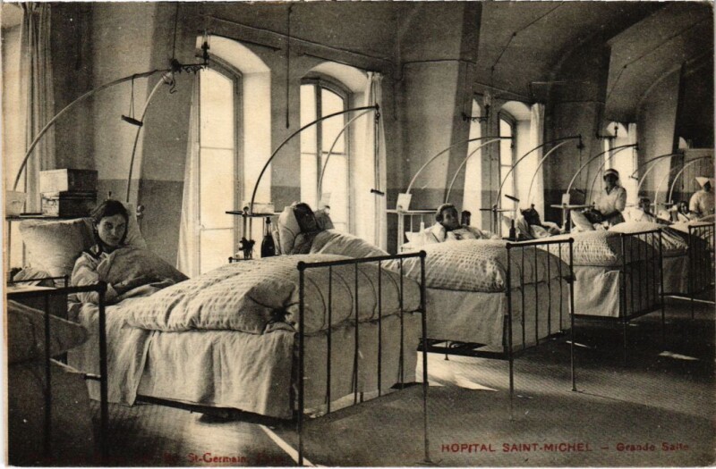 Carte postale ancienne Hôpital Saint-Michel - Grande Salle à Paris 15e