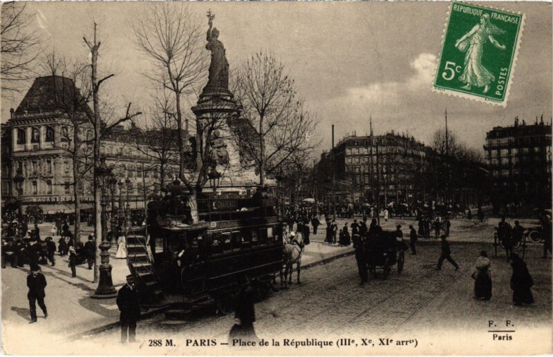 Carte postale ancienne Paris 11e Place de la Republique F. Fleury à Paris 11e
