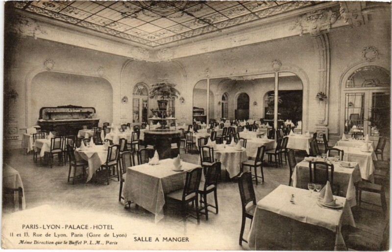 Carte postale ancienne Paris-Lyon Palace-Hôtel - rue de Lyon - Salle à manger à Paris 12e