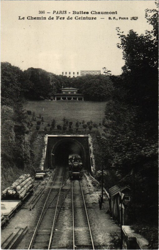 Carte postale ancienne Buttes-Chaumont - Le Chemin de Fer de Ceinture à Paris 19e