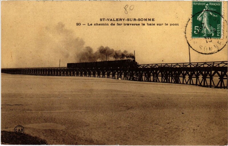 Carte postale ancienne Saint-Valery-sur-Somme Le Chemin de Fer Traverse la Baie à Saint-Valery-sur-Somme