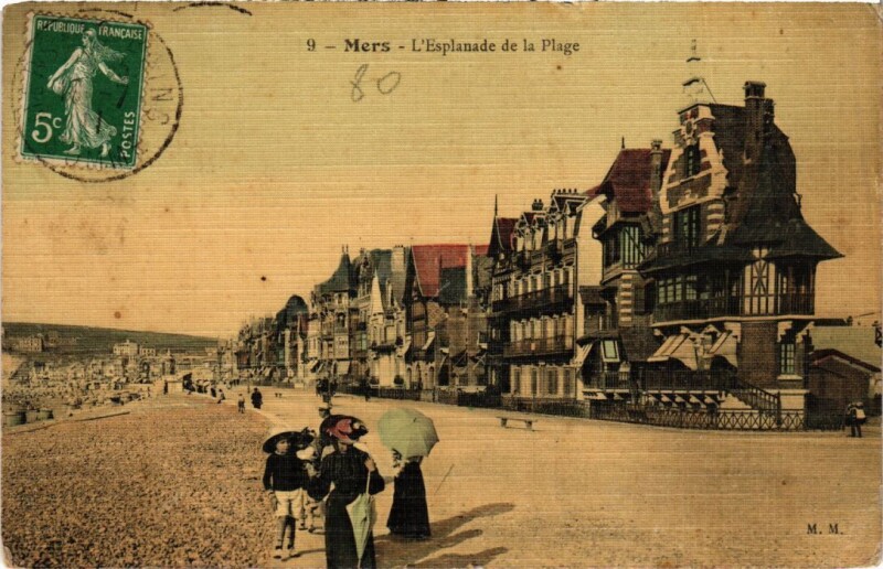 Carte postale ancienne Mers-les-Bains L'Esplanade de la Plage à Mers-les-Bains