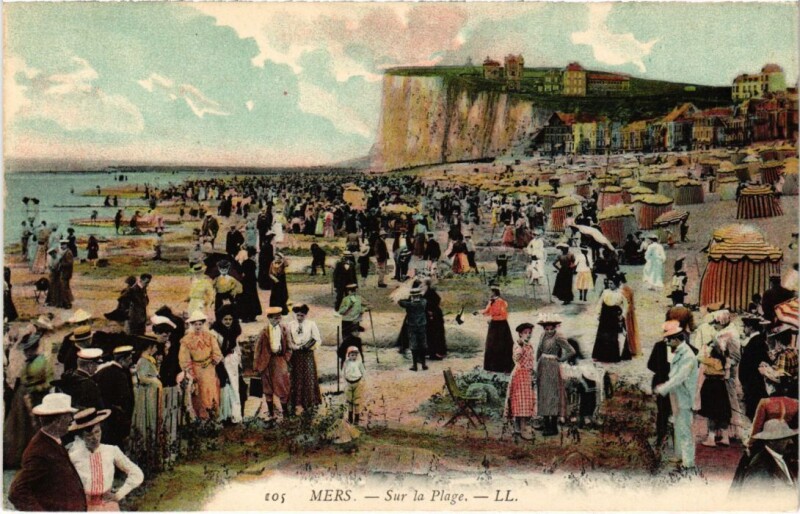 Carte postale ancienne Mers-les-Bains Sur la Plage à Mers-les-Bains