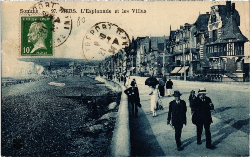 Carte postale ancienne Mers-les-Bains L'Esplanade et les Villas à Mers-les-Bains