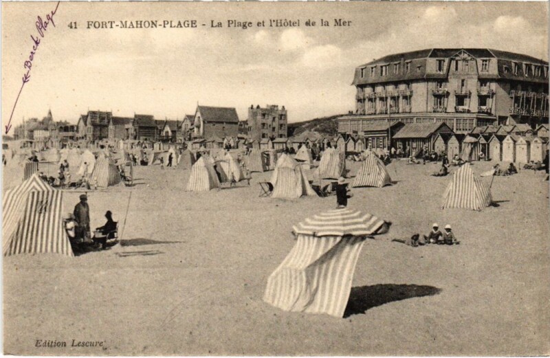 Carte postale ancienne Fort-Mahon-Plage La Plage et l'Hotel de la Mer à Fort-Mahon-Plage