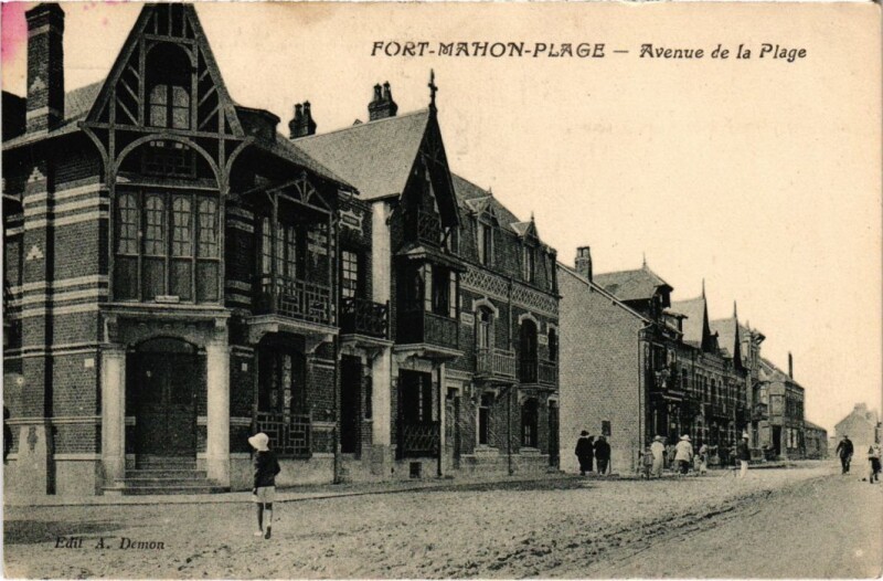 Carte postale ancienne Fort-Mahon-Plage Avenue de la Plage à Fort-Mahon-Plage